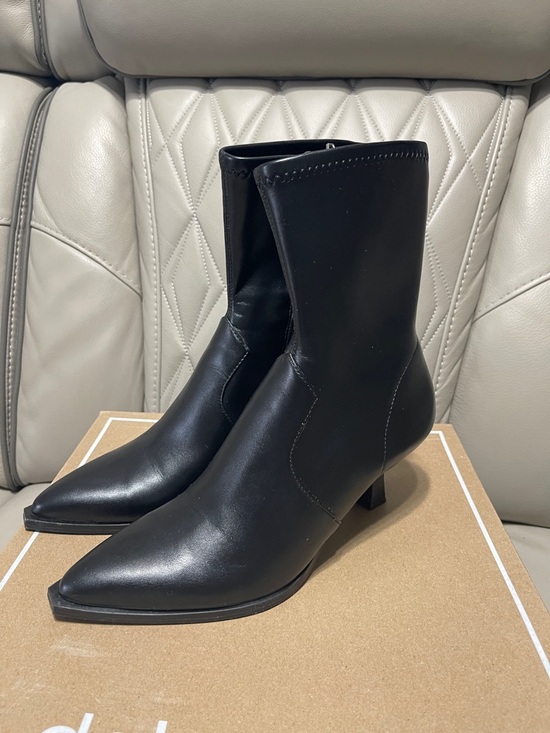 Dolce Vita Shoes - Dolce Vita Black Pointed-Toe Mid-Calf Heeled Boots